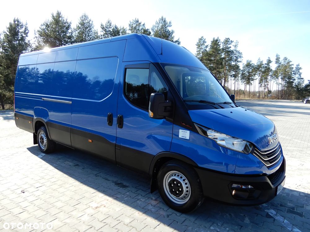 Iveco Daily 35S18 3.0 HPI 180 KM POWER Furgon Blaszak XXL 4.70 CM MAXI LONG Wysokość H2 1900 mm WZMACNIANE ZAWIESZENIE 968 Kg Ładowność HAK 3500 Kg Rozstaw Osi 4100 mm DMC 3500 Kg, WZMACNIANY Stan NOWY NIE UŻYWANY OKAZJA DOSTEPNY I GOTOWY - 8