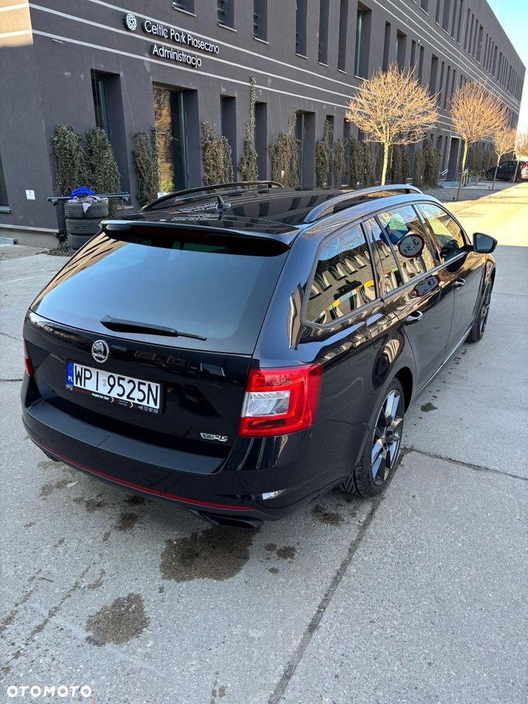 Skoda Octavia 2.0 TDI DSG RS - 11