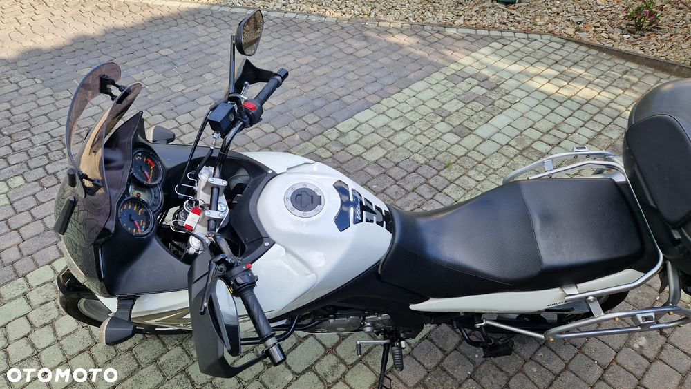 Suzuki V-STROM - 6
