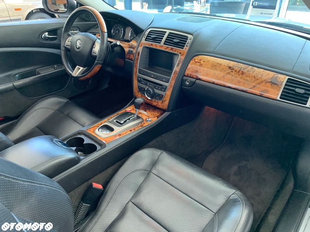 Jaguar XK 4.2 - 20