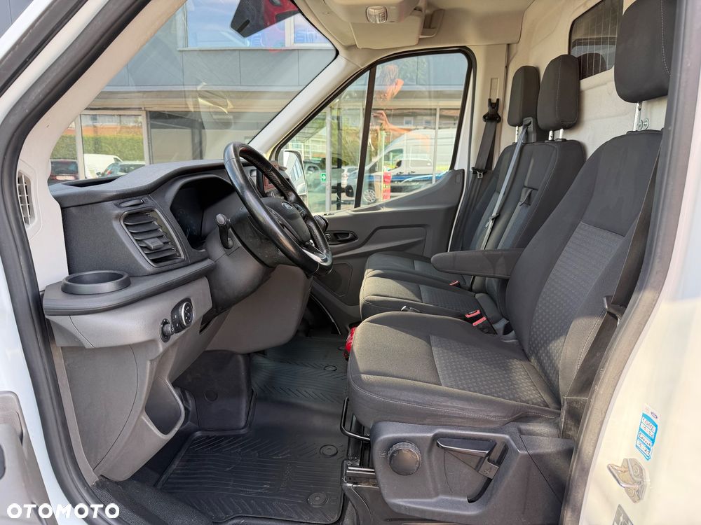 Ford Transit - 21