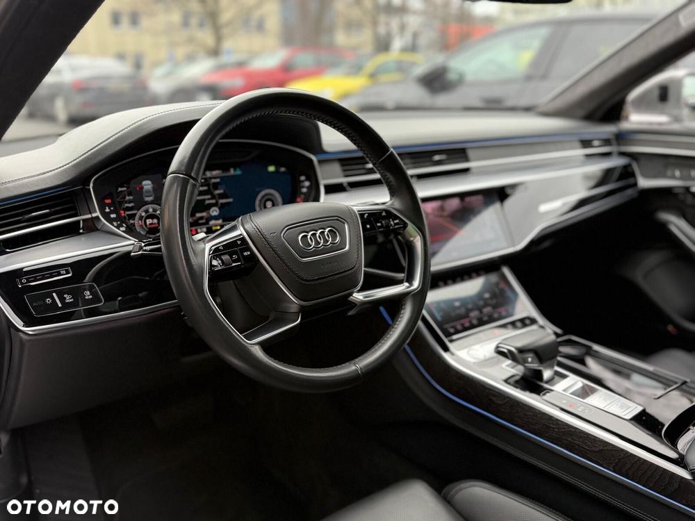 Audi A8 - 11