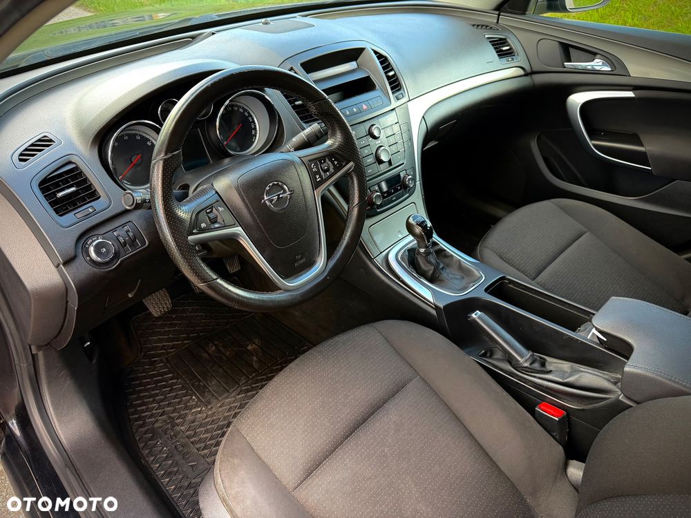 Opel Insignia ver-1-6-edition - 6