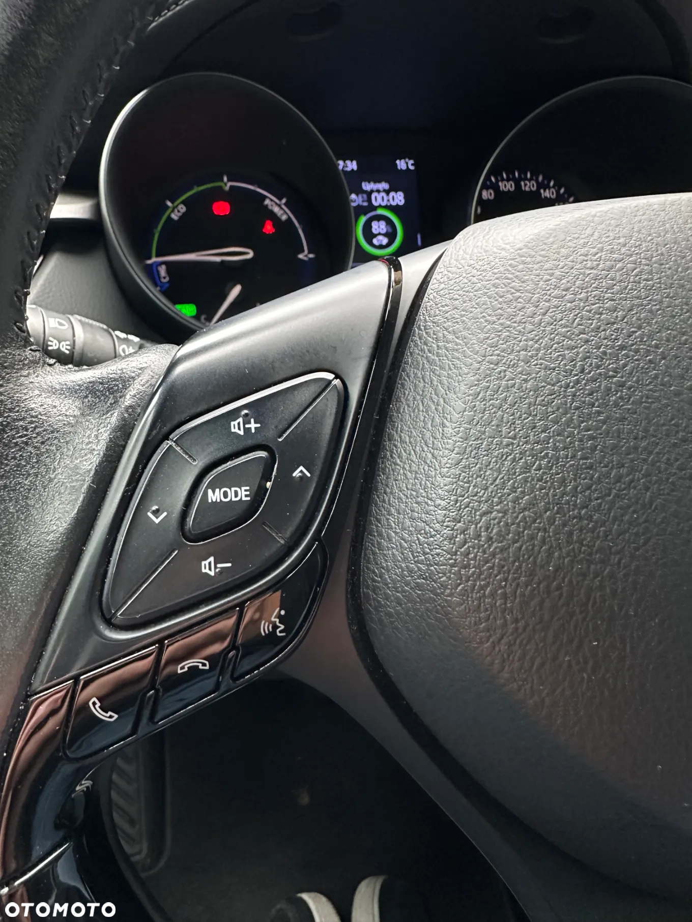 Toyota C-HR 1.8 Hybrid Comfort - 17