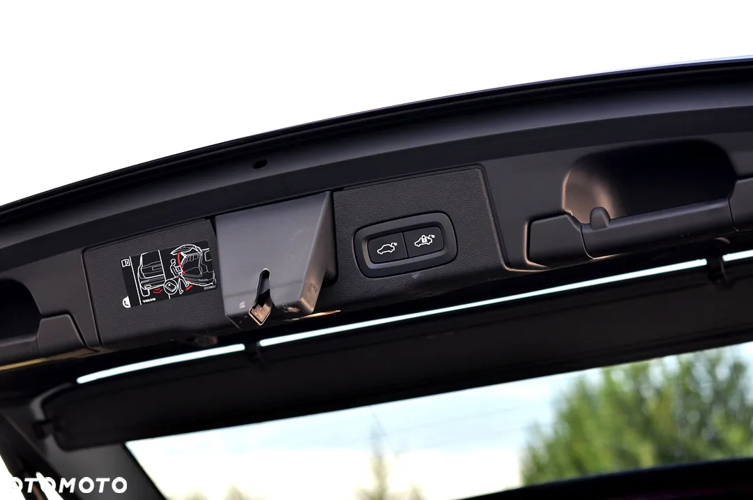 Volvo XC 60 D3 R-Design - 18