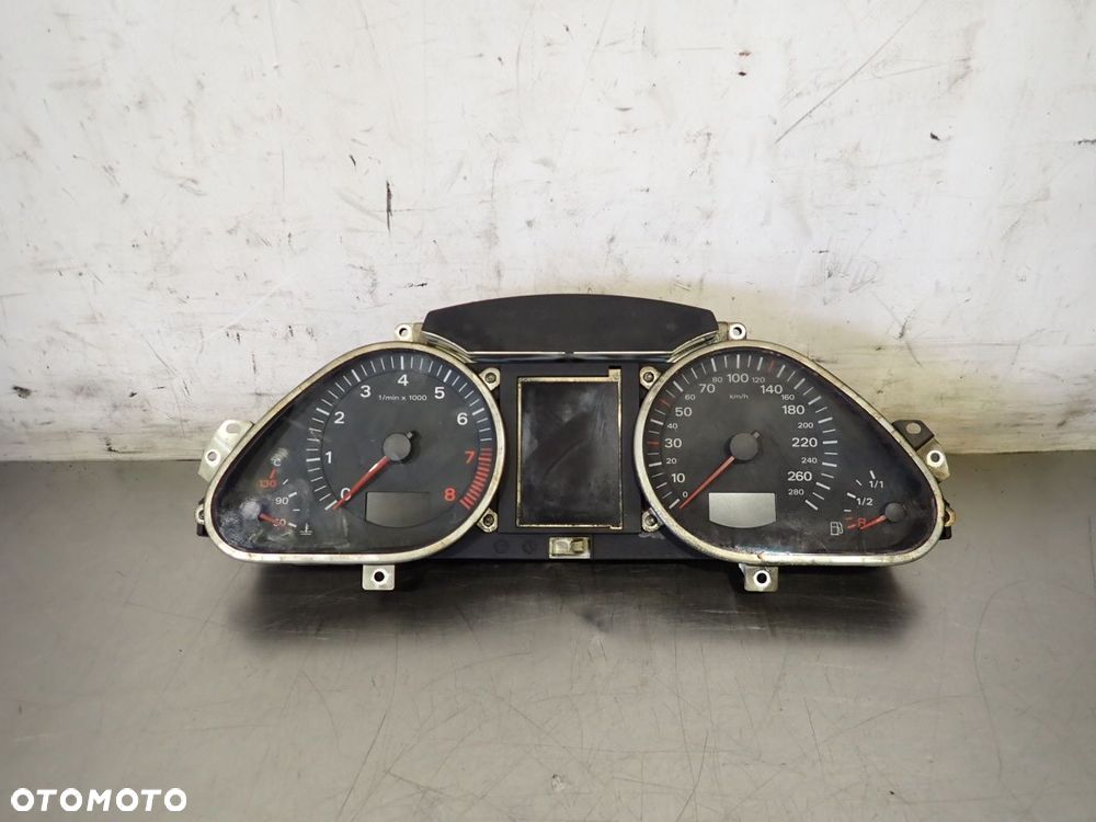 LICZNIK AUDI A6 C6 4F0920931E - 1