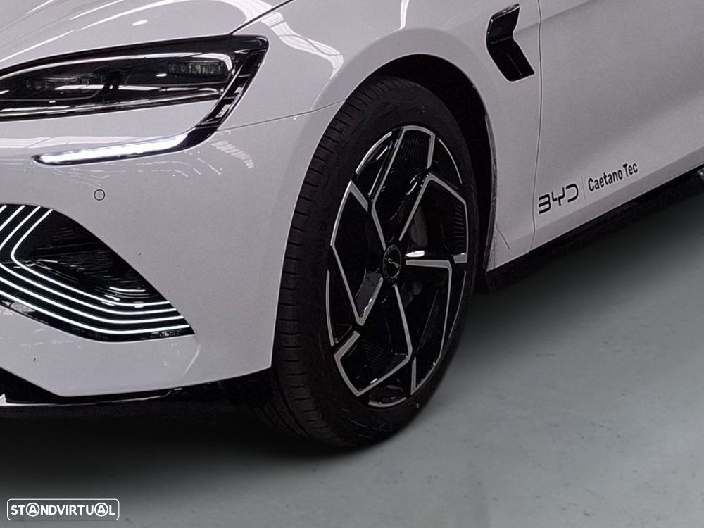 BYD Seal 82.5 kWh Design - 4