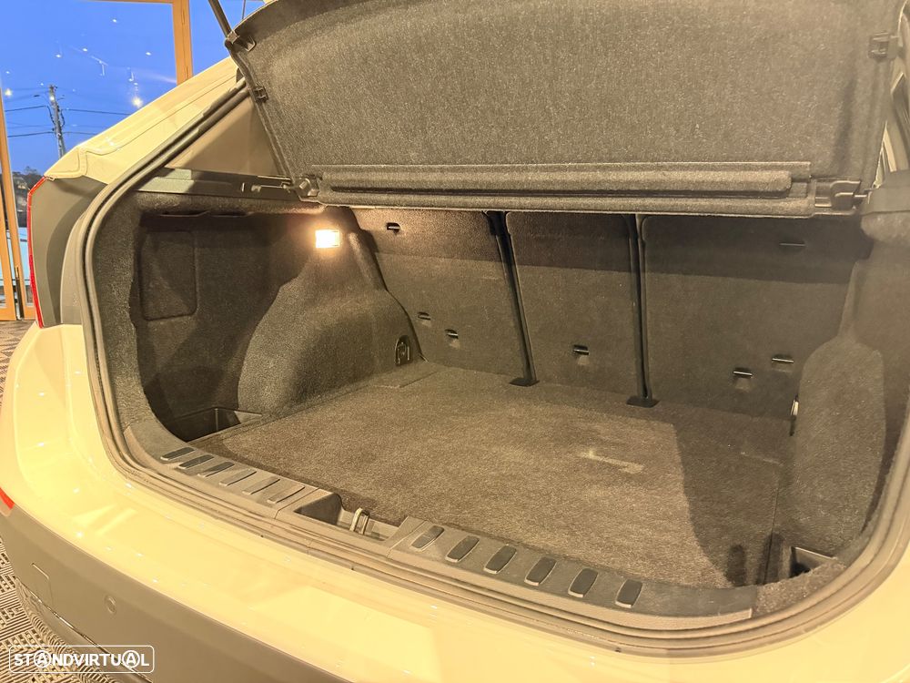 BMW X1 18 d sDrive Line Sport - 28