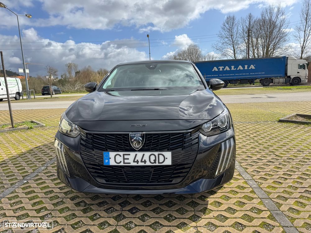 Peugeot e-208 Allure - 14