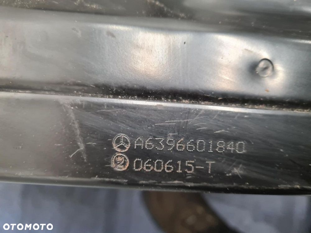 MERCEDES-BENZ VITO W639 PODSTAWA FOTELI - 4