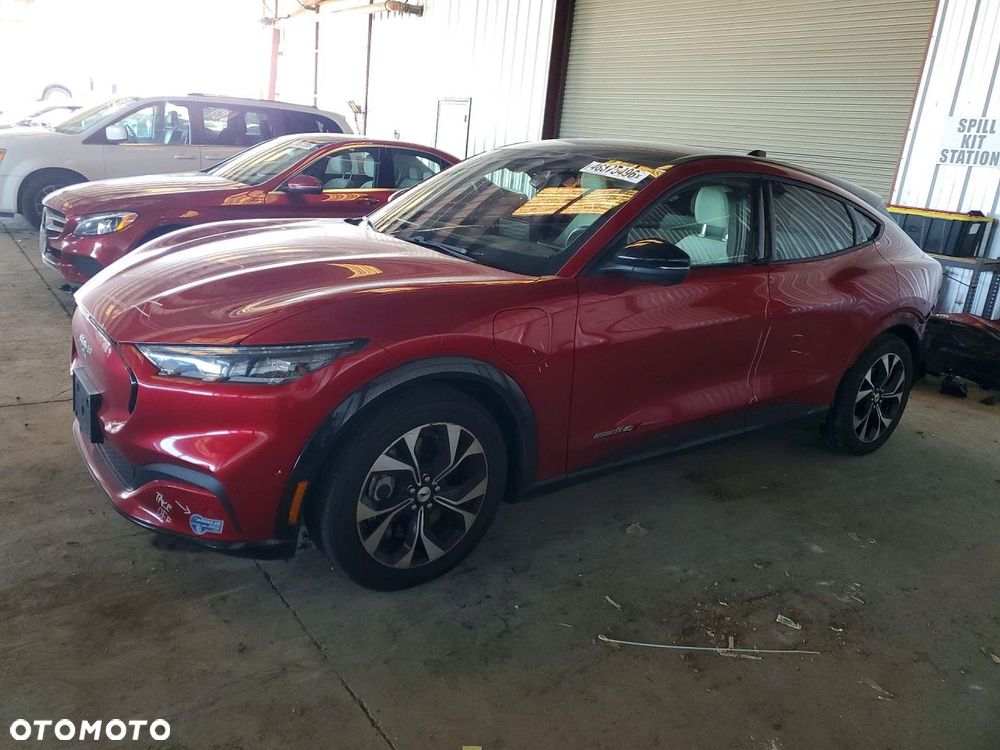 Ford Mustang Mach-E AWD PREMIUM - 2