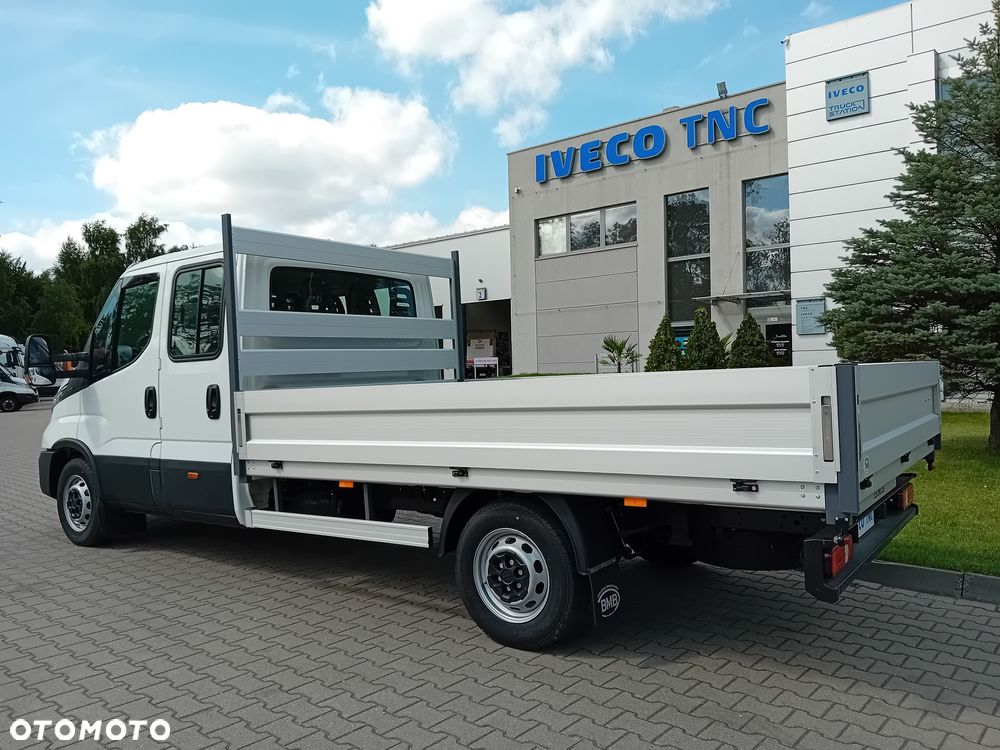Iveco Daily 35S16H 3.0 D 160KM DOKA podwozie brygadowe 7 - osób - 4