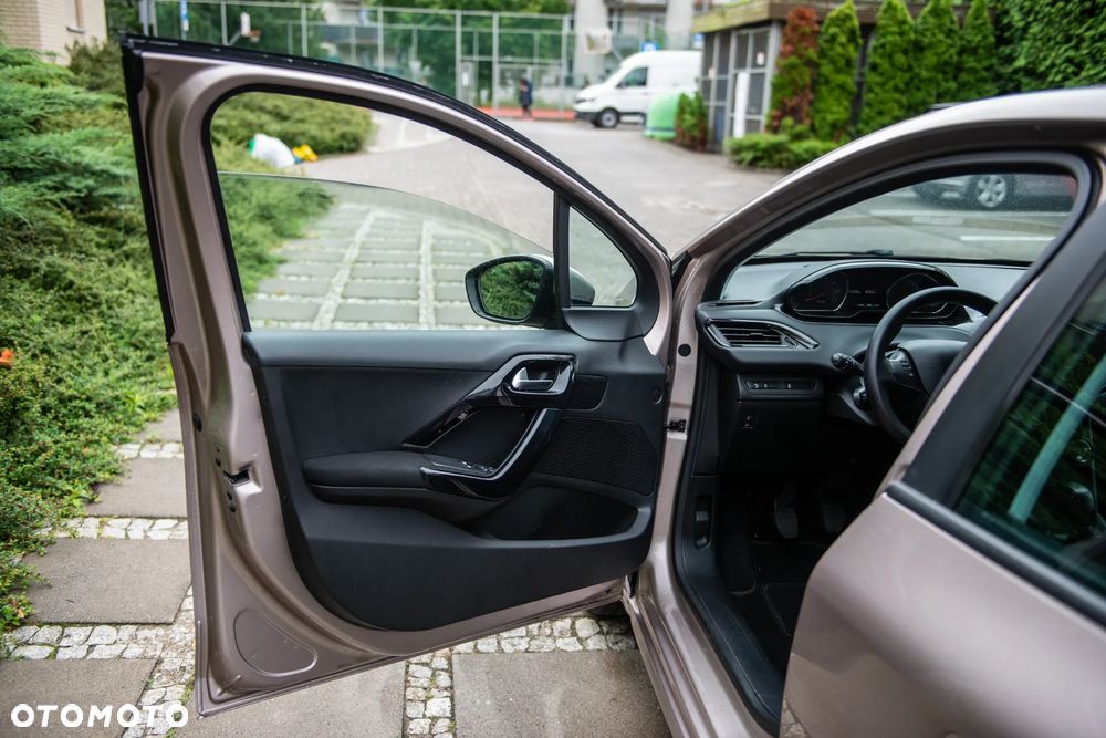 Peugeot 208 PureTech 68 Active - 12