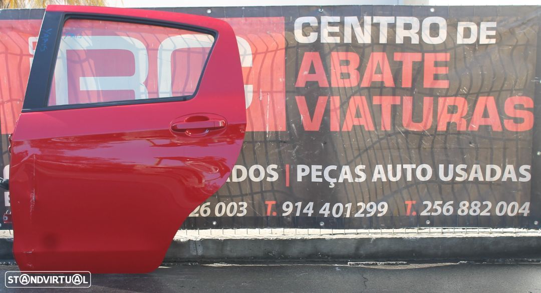 Porta de Trás do Lado Esquerdo Toyota Yaris - 1
