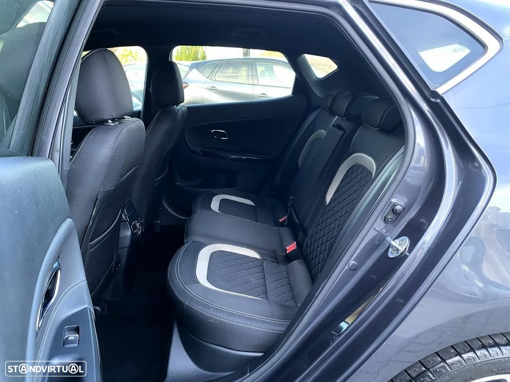 Kia Ceed 1.6 CRDi GT Line - 36