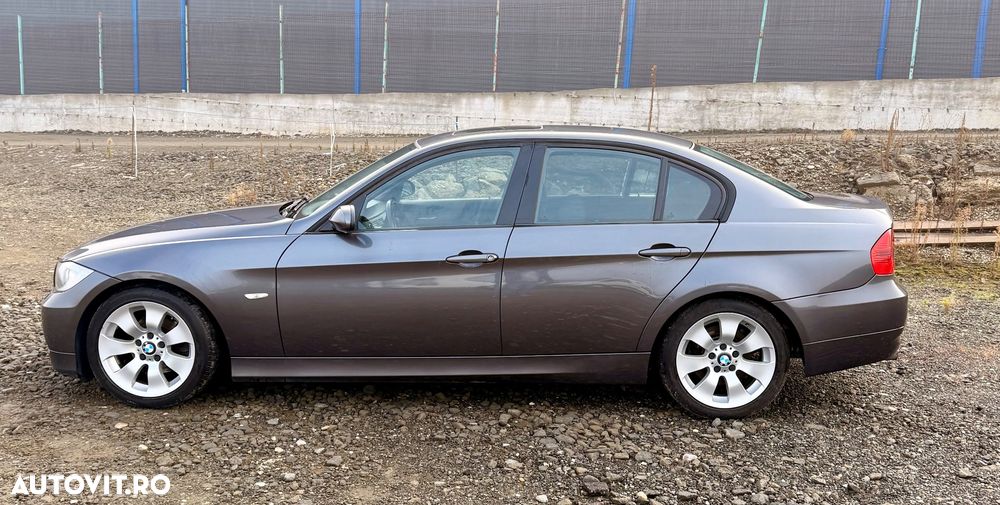 BMW Seria 3 320d - 5