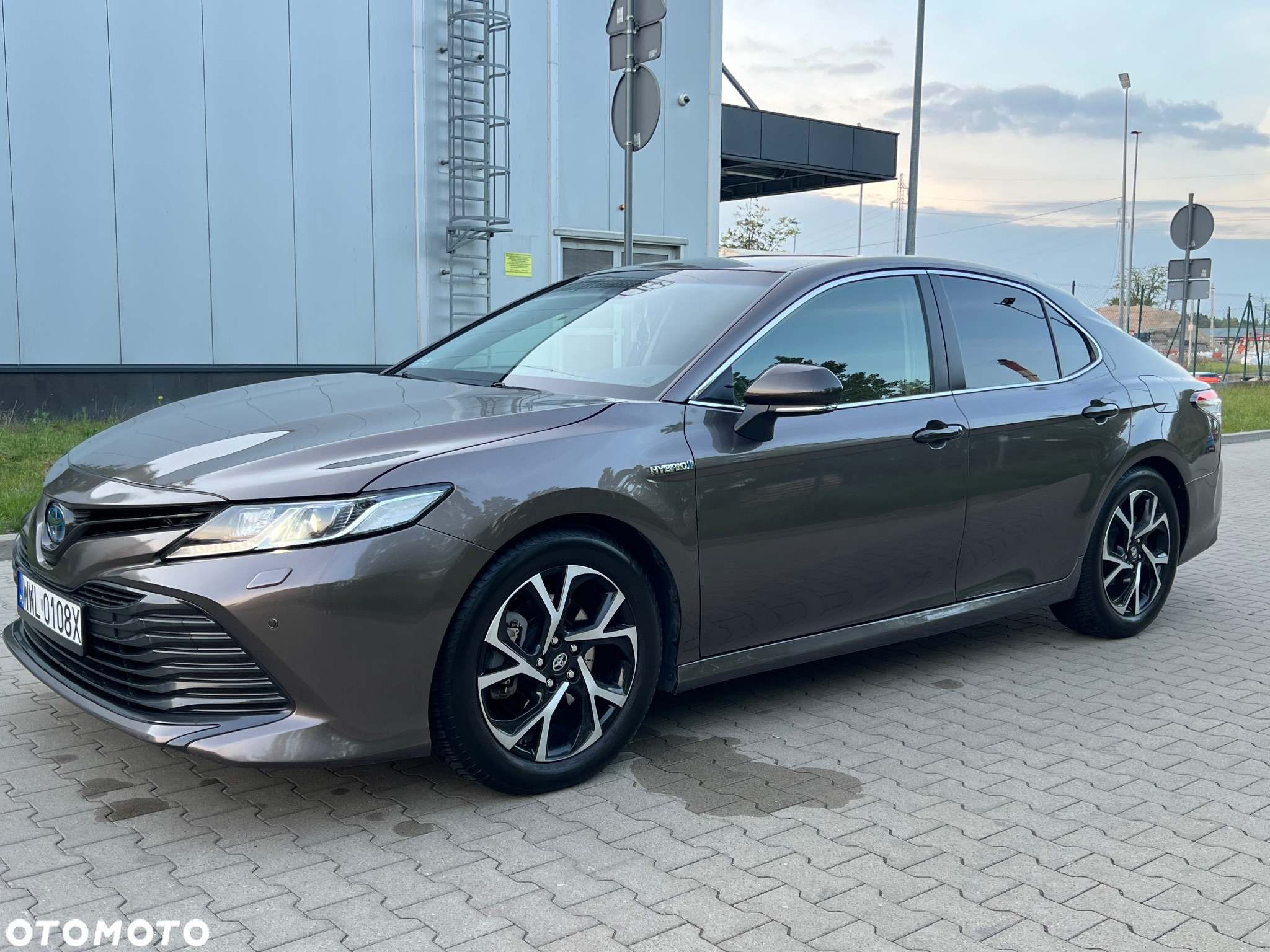 Toyota Camry 2.5 Hybrid Comfort CVT - 20