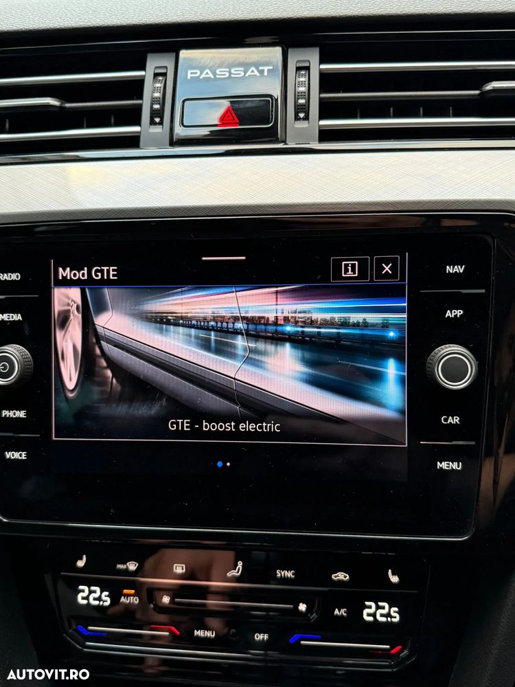 Volkswagen Passat - 14