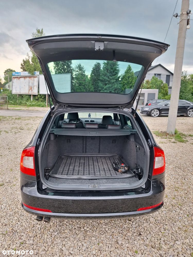 Skoda Octavia 2.0 TDI RS DSG - 12