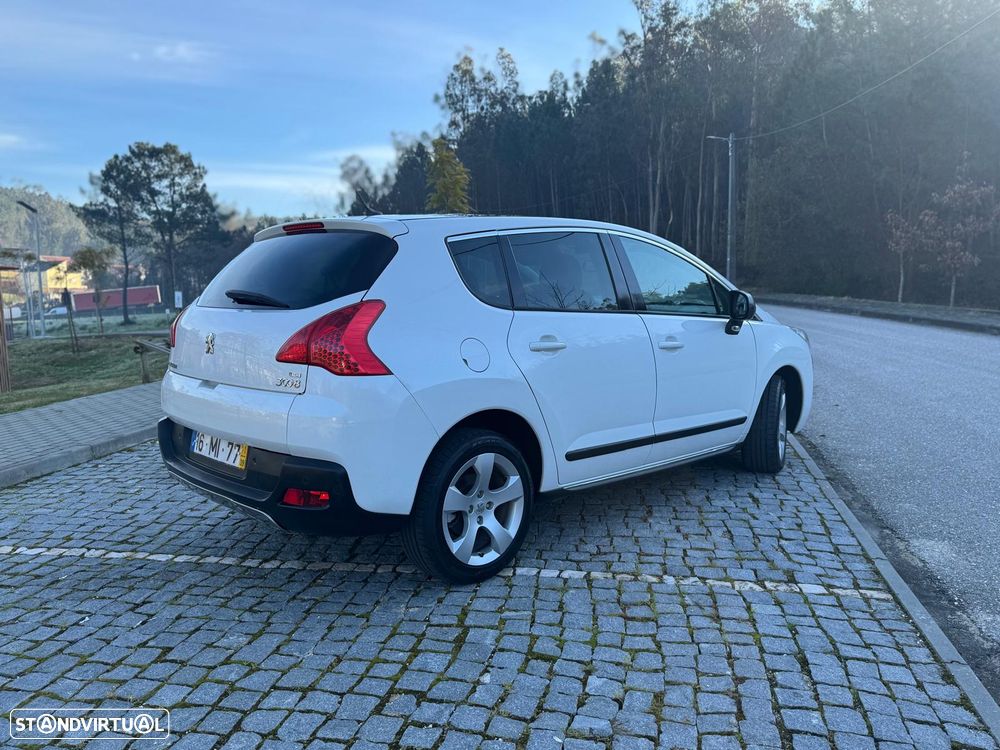 Peugeot 3008 1.6 e-HDi Allure 2-Tronic - 4