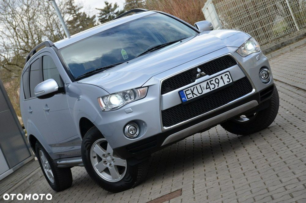 Mitsubishi Outlander - 19