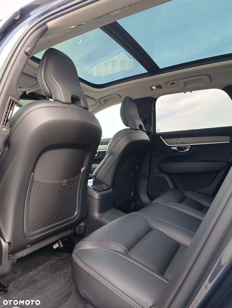 Volvo V90 T8 AWD Plug-In Hybrid Inscription - 20