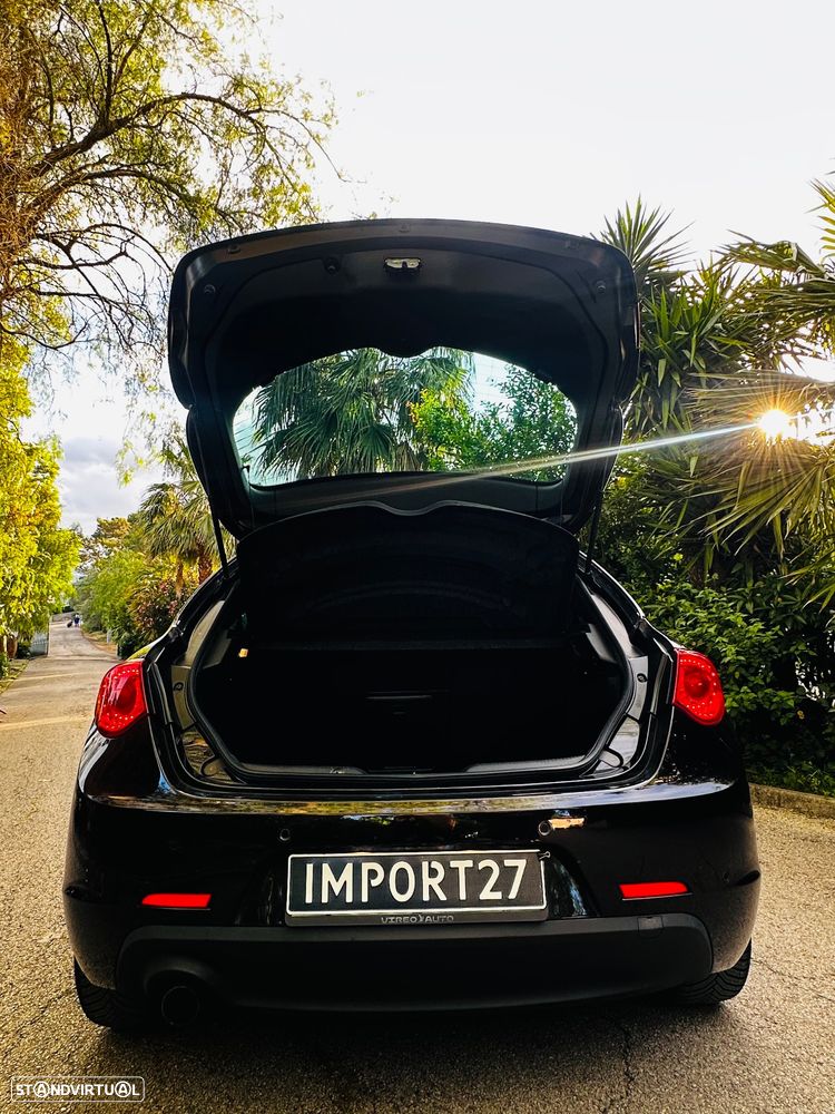 Alfa Romeo Giulietta 1.6 JTDM 16V Sport - 36