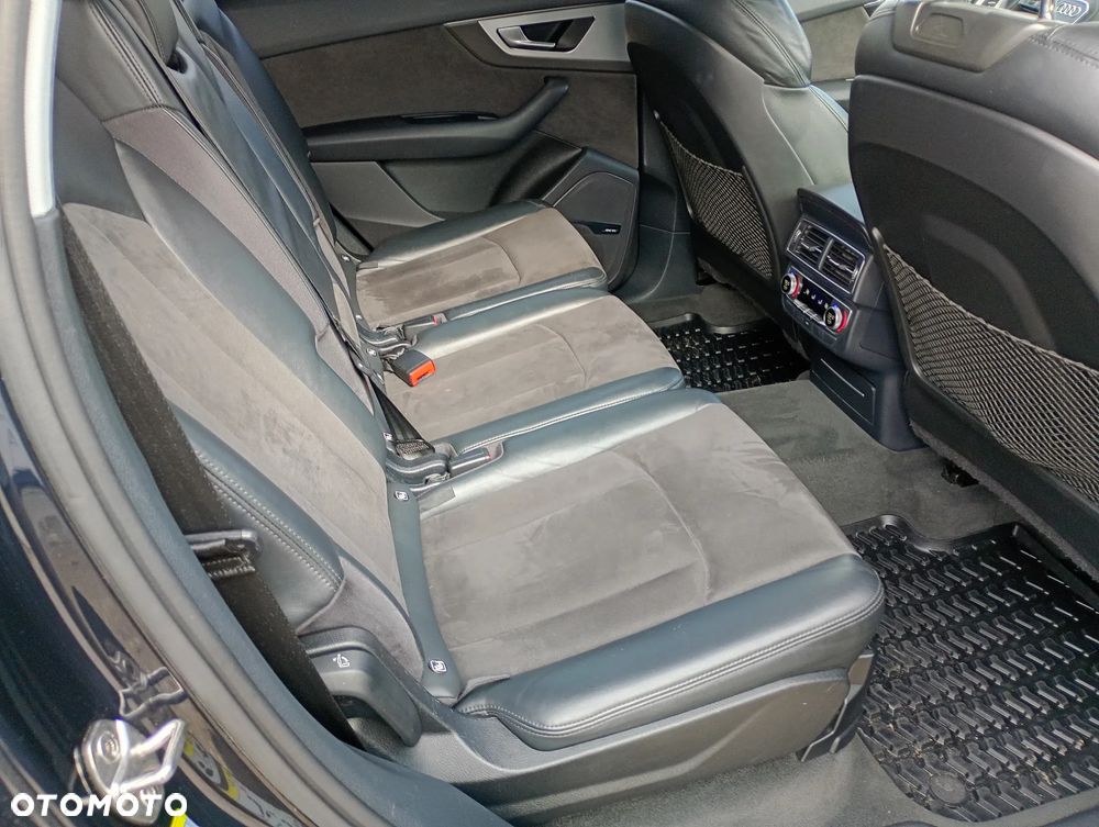 Audi Q7 - 18