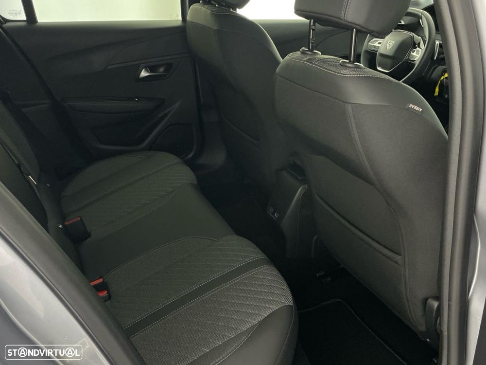 Peugeot 208 1.2 Hybrid Allure e-DCS6 - 24