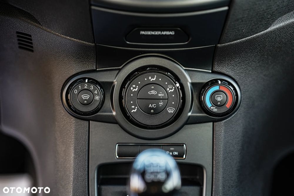 Ford Fiesta 1.25 Trend Edition - 33