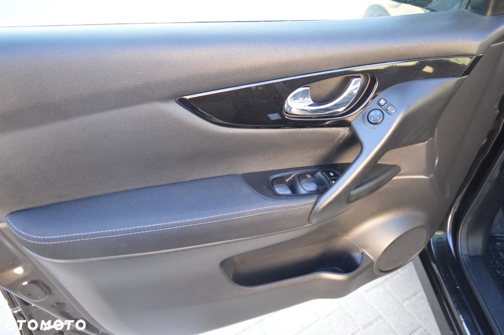 Nissan Qashqai 1.6 DIG-T 360 - 19