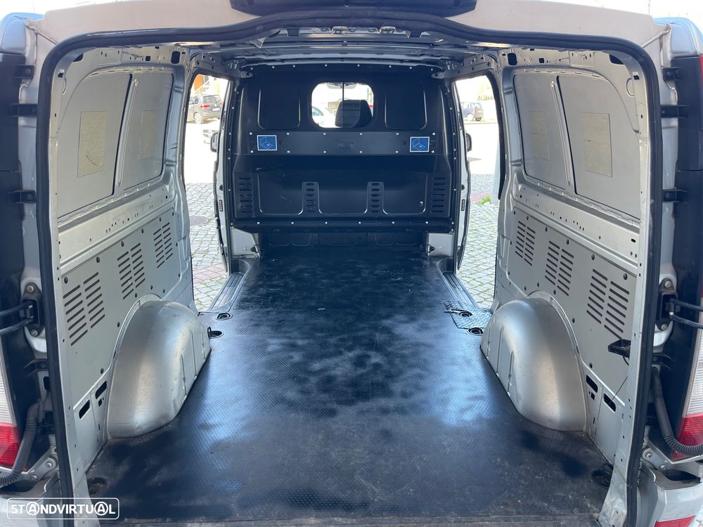 Mercedes-Benz 313 CDI - 9