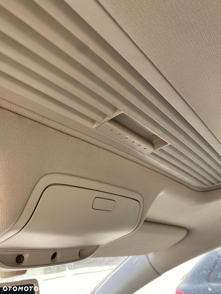 Volkswagen Golf Plus 1.6 TDI Highline - 11