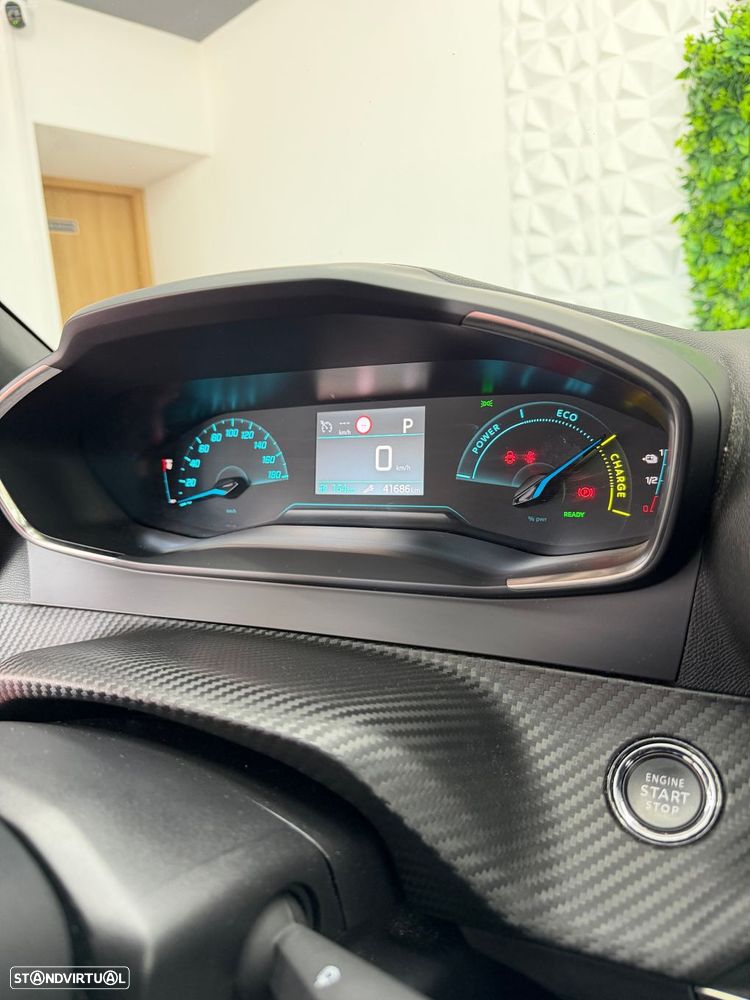 Peugeot e-2008 50 kWh Allure Pack - 14