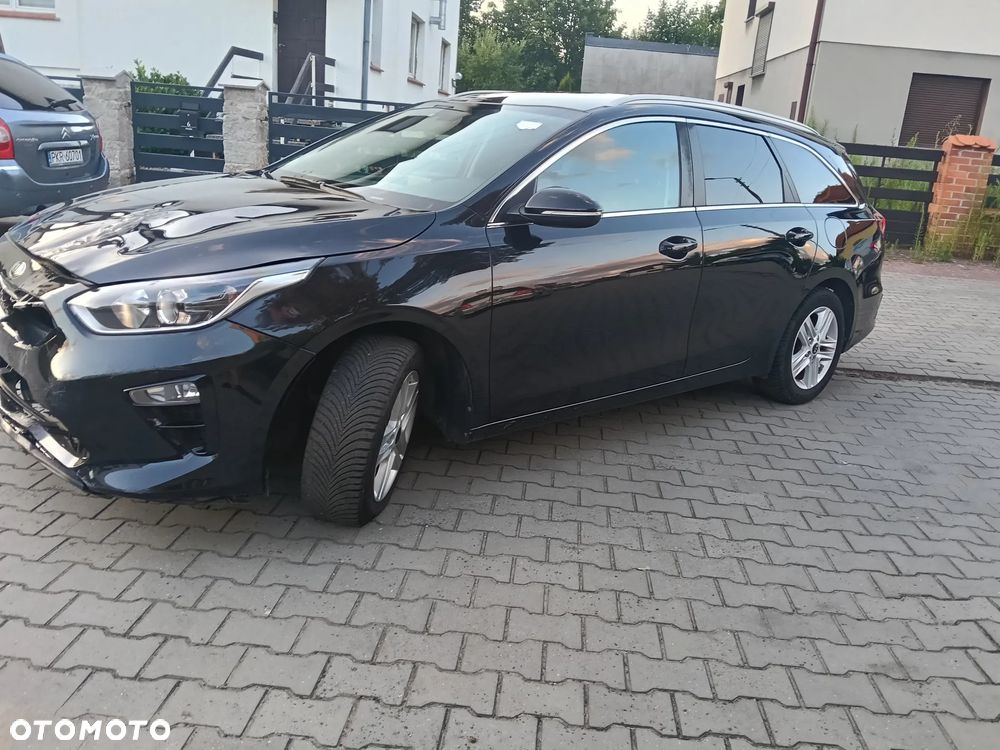 Kia Ceed - 23