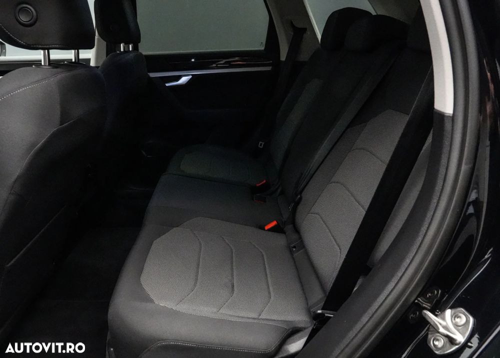 Volkswagen Touareg 3.0 V6 TDI SCR 4Motion Automatik - 16