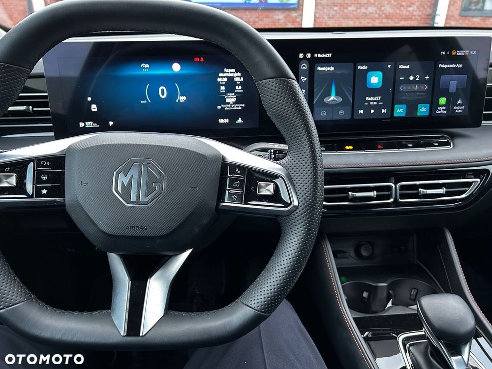 MG HS 1.5 T-GDI Excite DCT - 10