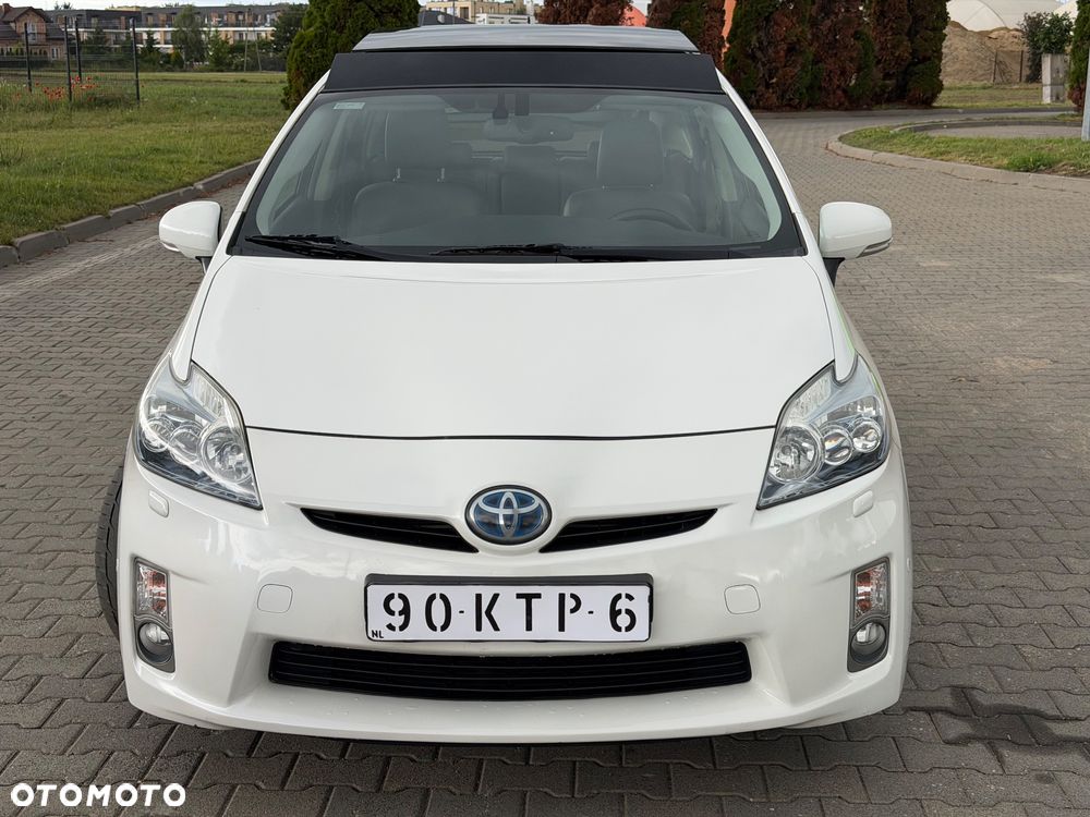 Toyota Prius 1.8 HSD Premium - 2