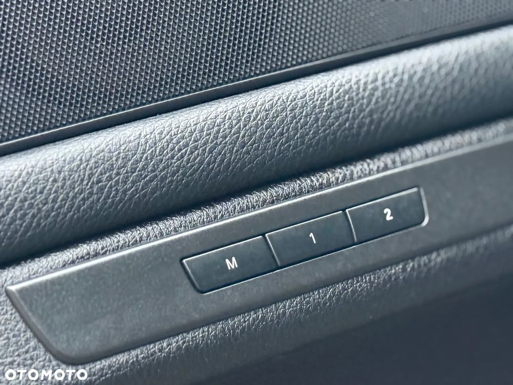 BMW Seria 5 520d Luxury Line - 27