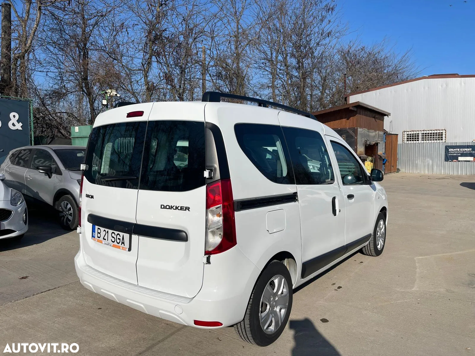 Dacia Dokker TCe 102 GPF Laureate - 16