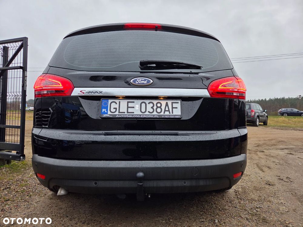 Ford S-Max - 11