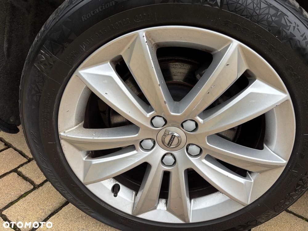 Volvo V60 B4 D Momentum - 24