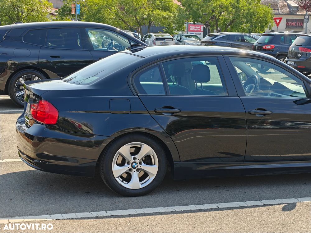 BMW 3 Series 2010 — imagine 24