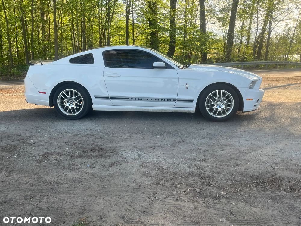 Ford Mustang 3.7 V6 Premium - 8