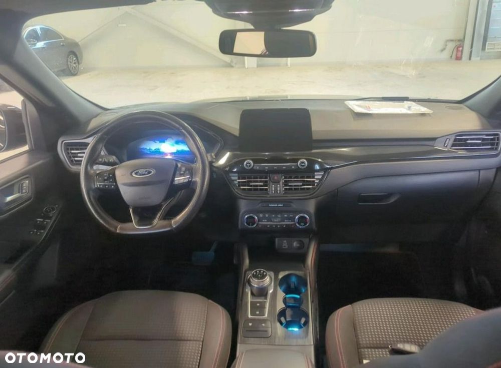 Ford Kuga - 5