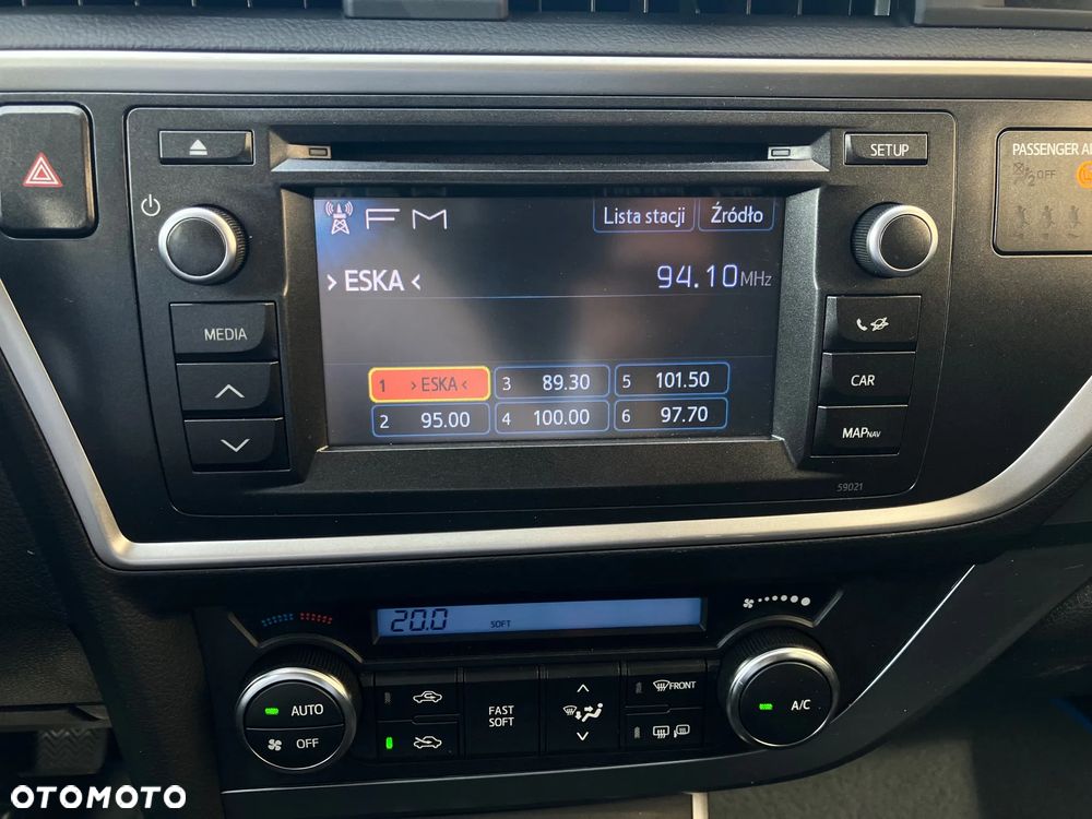 Toyota Auris - 25