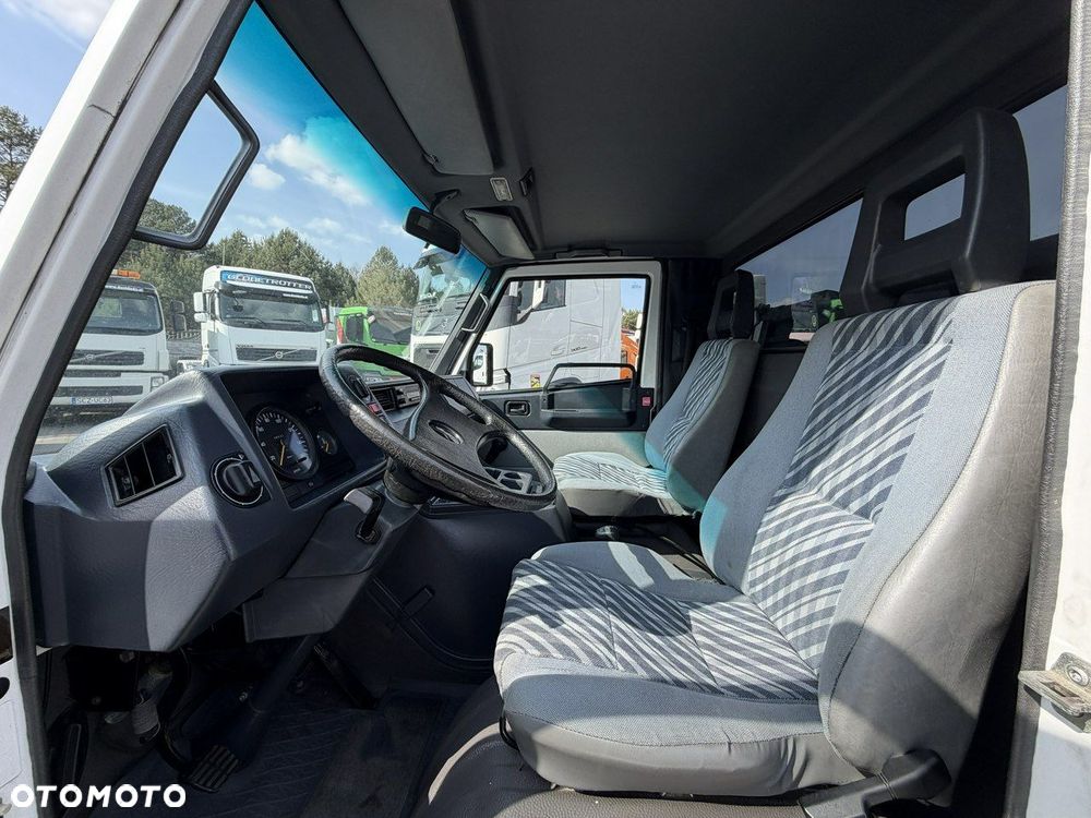 Mercedes-Benz MB 100 - 22