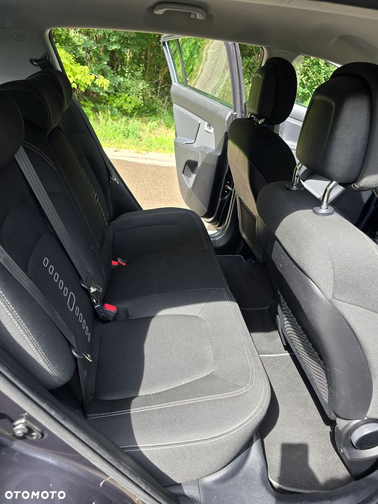 Kia Sportage 1.6 GDI Business Line L 2WD - 23