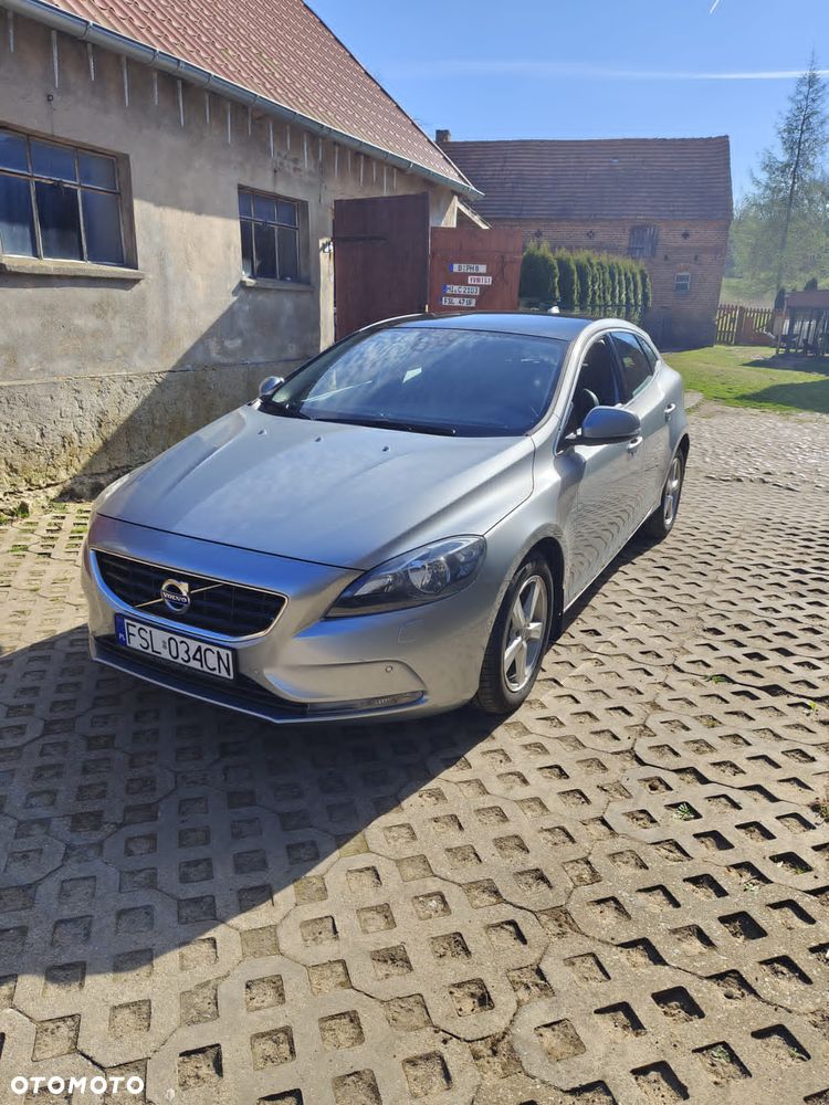 Volvo V40 D2 - 1