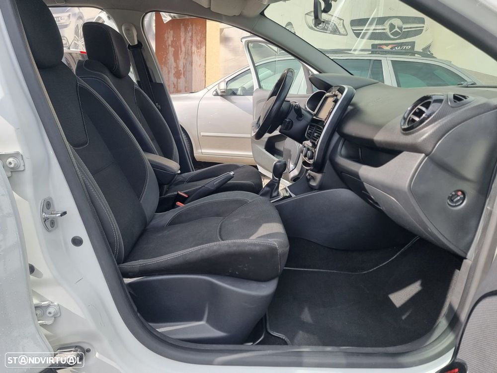 Renault Clio 1.5 dCi Dynamique S EDC - 14